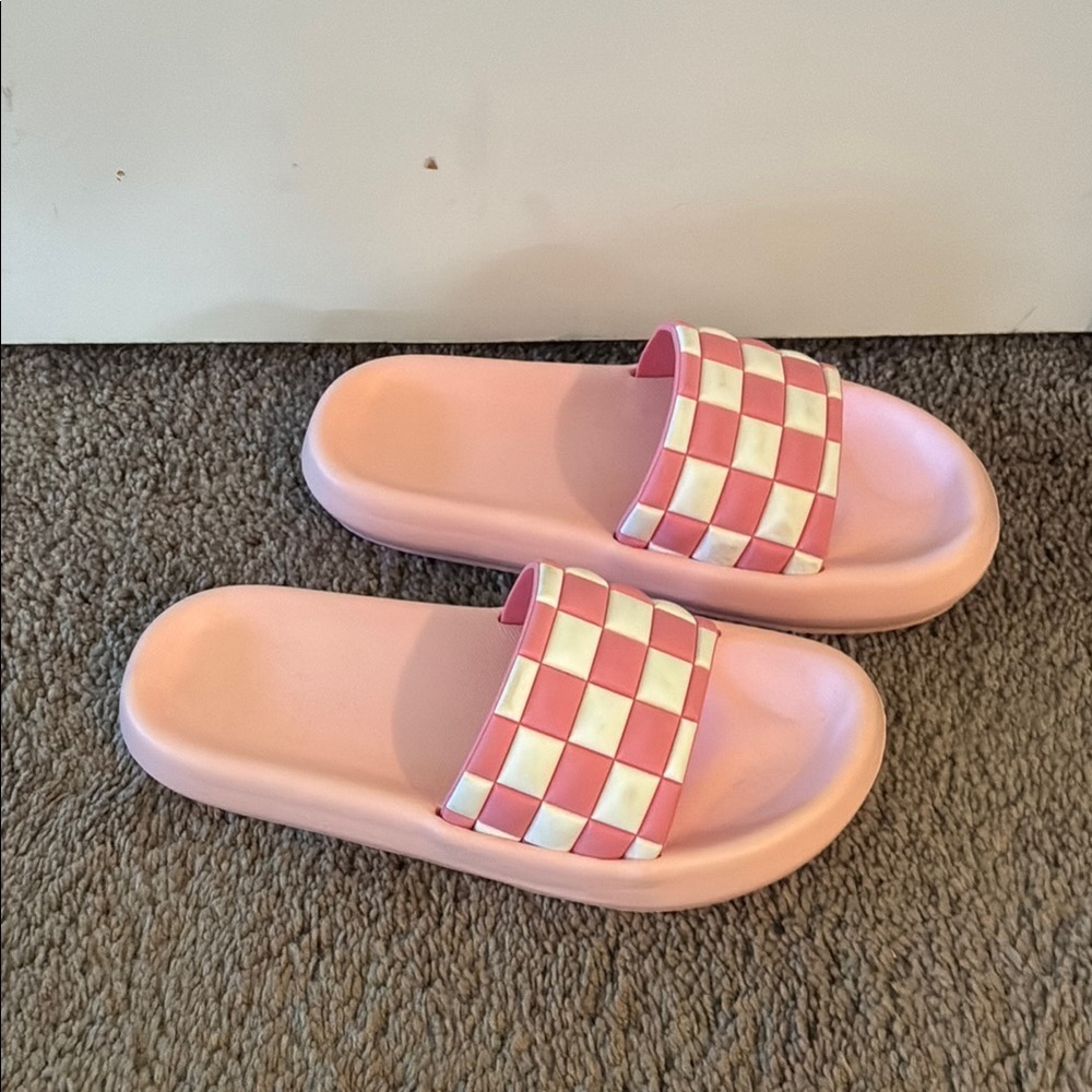Pink checked slides Size 38-39 7.5